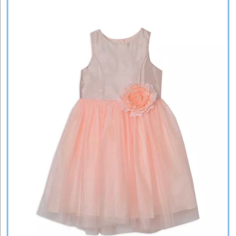Peach color Pippa and Julie dress size 5